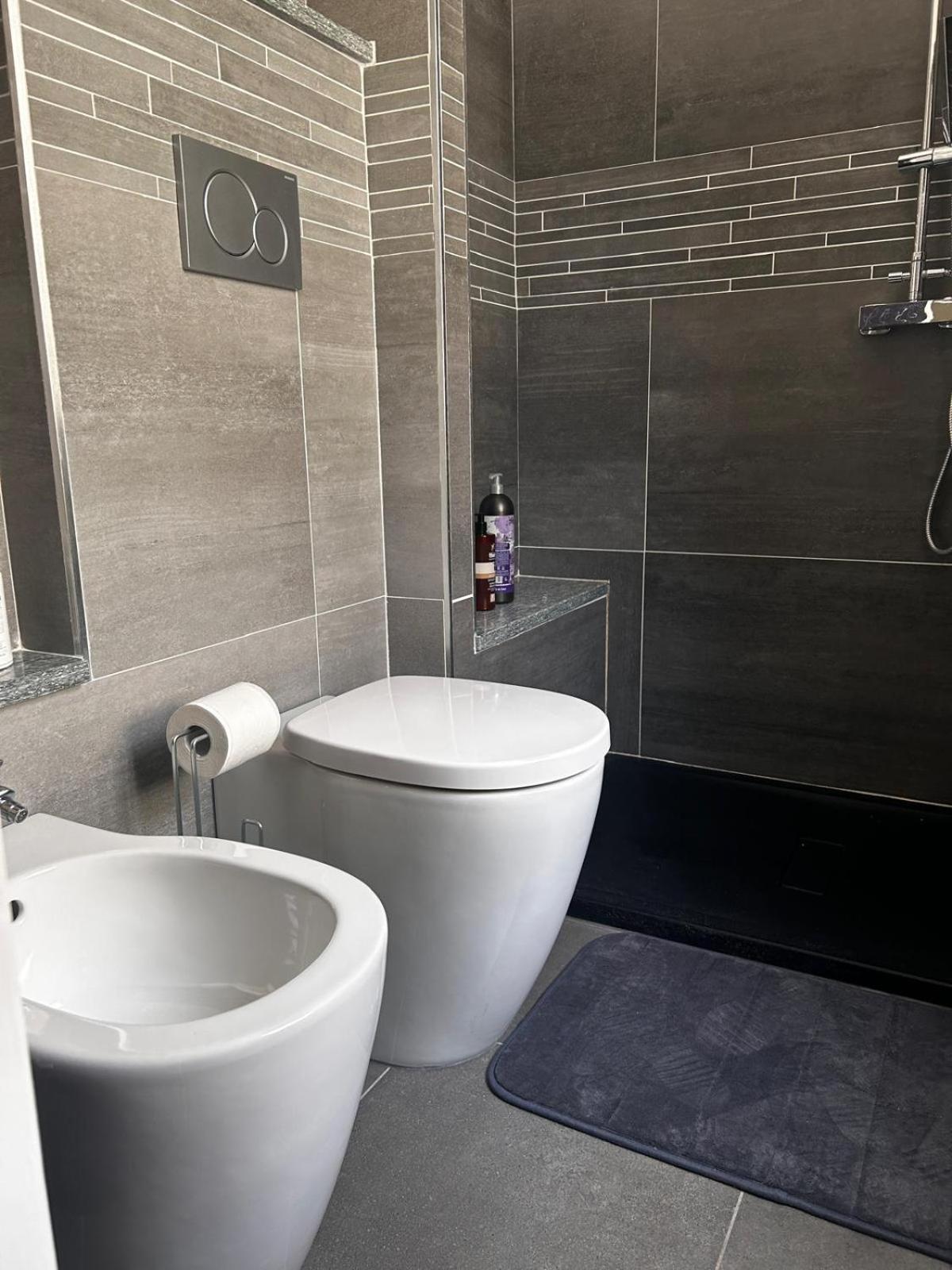 Casa Oliver Турин Экстерьер фото